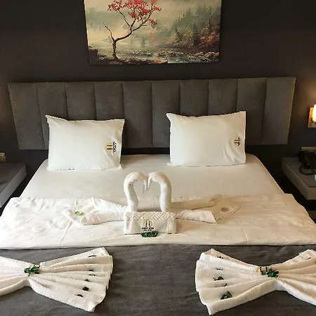 Aparthotel Sweet 4*